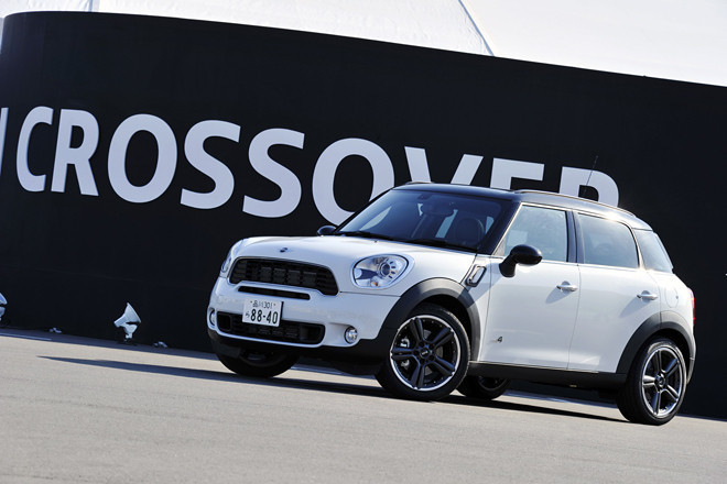 MINIクーパーS クロスオーバーALL4（4WD/6MT）【試乗記】