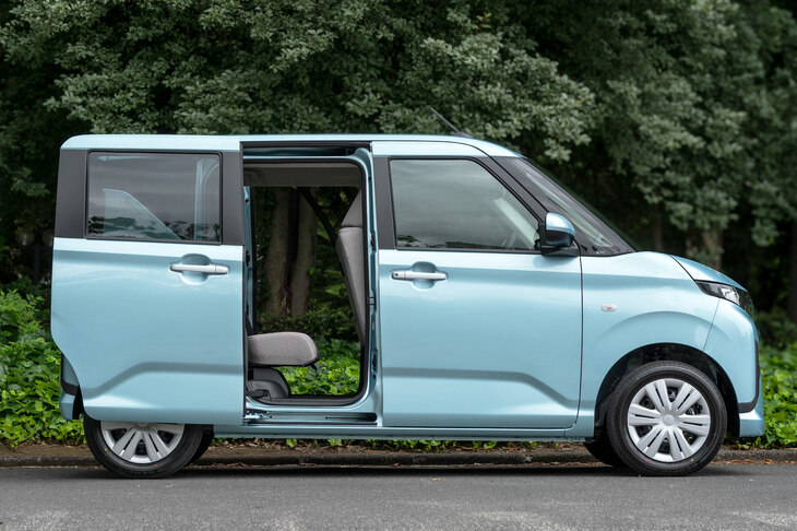 新しくなった「ムーヴ」は、リアドアがスライド式となった点が大きなトピック。先代まではヒンジドアだった。（写真：向後一宏）