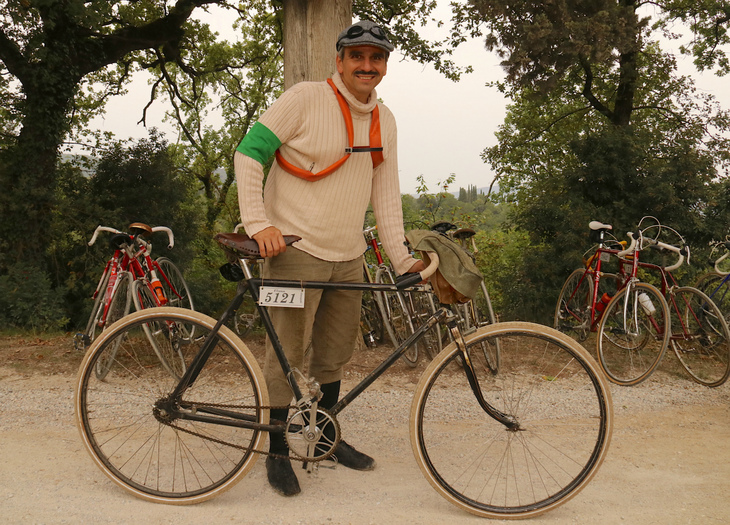 貴重なレトロ自転車以上に、しゃれたいでたちでキメた人が、このイベントでは注目を浴びる。