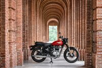 ロイヤルエンフィールドが「ブリット350」を発表　伝統的なスタイルの中型モーターサイクルの画像