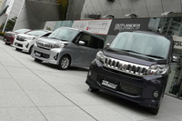 ショールームの前にはすでに……