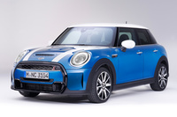 フロントマスクを刷新！ 「MINI 3ドア／5ドア／コンバーチブル」がマイナーチェンジの画像