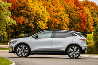 新しい「メガーヌ」は欧州では2023年の2月からオーダーが可能で、3月にデリバリーが始まる予定だ。