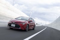 トヨタ・カローラ ツーリング“2000リミテッド”（FF/CVT）【試乗記】