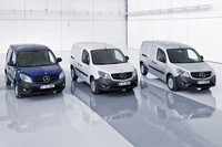 全長とホイールベースの異なる3タイプが設定される。