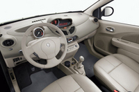 新型「ルノー・トゥインゴ」、フランス本国で発売の画像