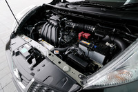 既存の1.5リッター直列4気筒エンジンをベースに大幅に手が加えられた、「HR15DE」ユニット。エコカー減税の基準をクリアしており、自動車税と重量税が半額になるのも強み。