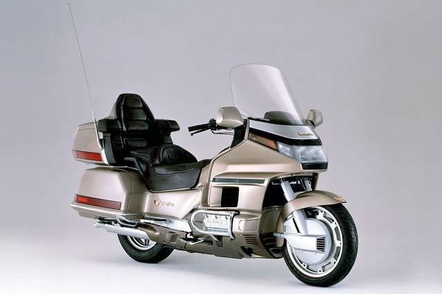 気がつけば50年 孤高の大型バイク「ホンダ・ゴールドウイング」の本質 気がつけば50年 孤高の大型バイク「ホンダ・ゴールドウイング」の本質
