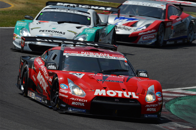 ウイダー モデューロ HSV-010 灼熱の鈴鹿を制す【SUPER GT 2013