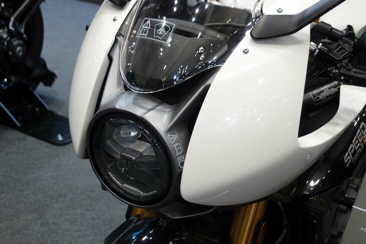 トライアンフ・スピードトリプル1200RR