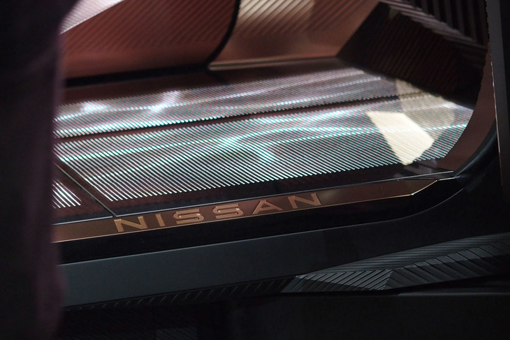 日産ハイパーツアラー