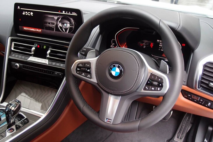 BMW 840d xDriveグランクーペ エクスクルーシブMスポーツ（ステアリングホイール）