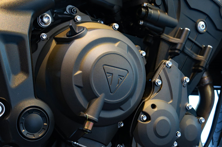 トライアンフ・トライデント660（クラッチカバー）