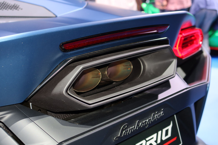 ランボルギーニ・テメラリオ（エキゾーストパイプ）