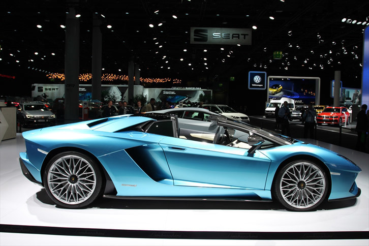 ランボルギーニ・アヴェンタドールSロードスター（エクステリア）