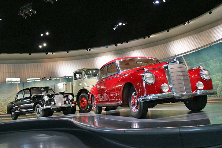 こちらは、往年のメルセデス・ベンツ車。2016年に10周年を迎えた、ドイツ・シュトゥットガルトのメルセデス・ベンツ博物館で。