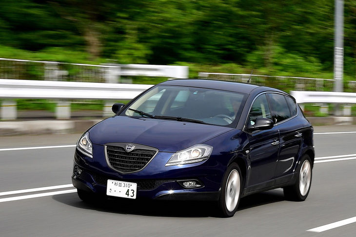 毎日乗りたい“牛丼車”として選んだ「ランチア・デルタ1.6ディーゼル」。（写真＝池之平昌信）