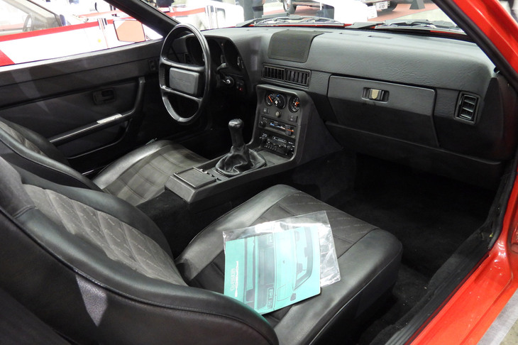 ポルシェ924（1988年）