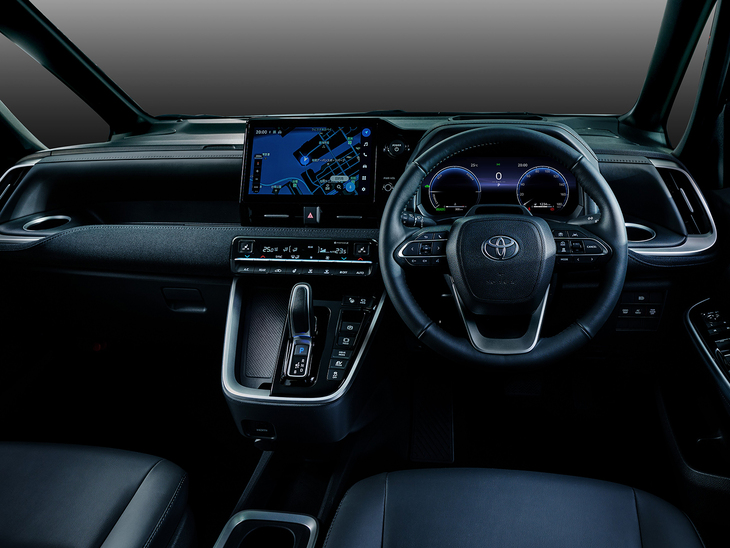 「S-Z」のインテリアにはステッチ加工やスエード調表皮を採用した。