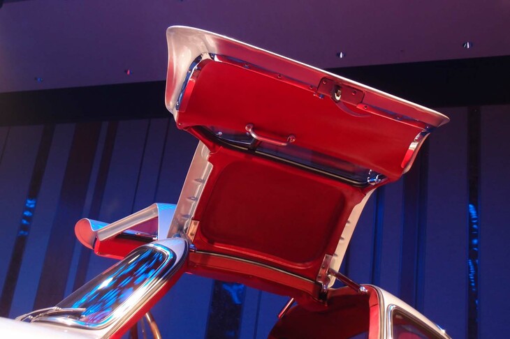 メルセデス・ベンツ300SL（ガルウイングドア）