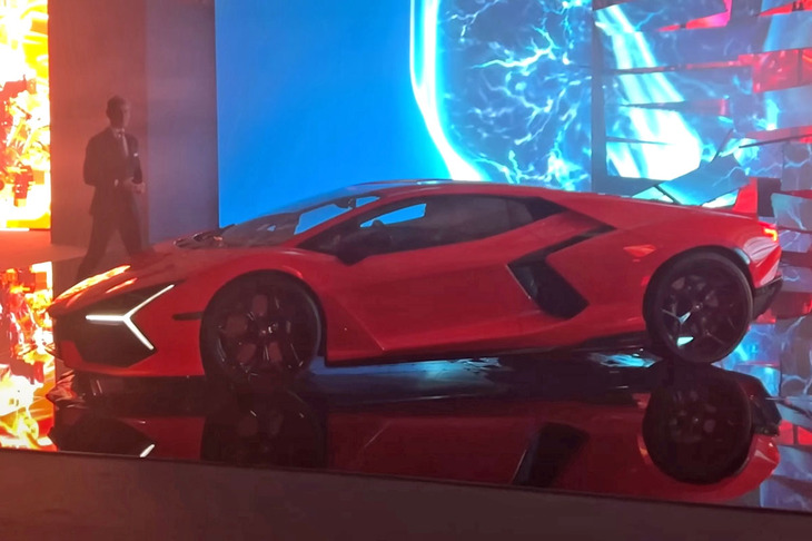 ランボルギーニ・レヴエルト