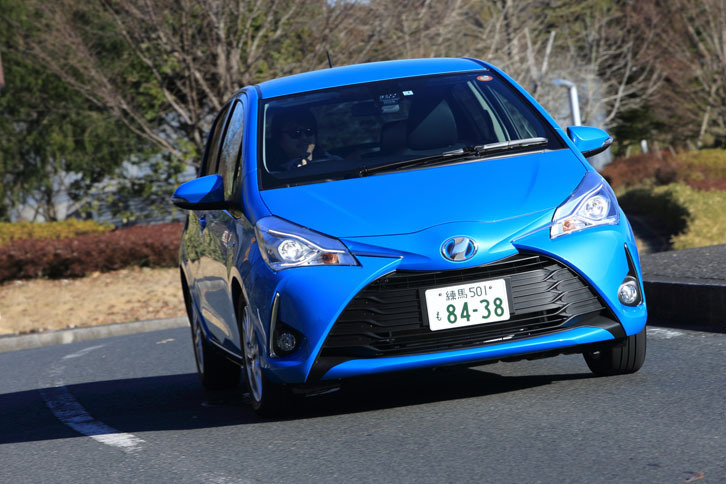 トヨタ・ヴィッツ ハイブリッドU