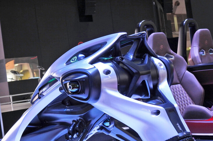 ヤマハMOTOROiD：Λ（モトロイド：ラムダ）