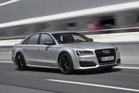 アウディが最高出力605psのS8プラスを発売