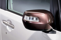 「ホンダN-BOXスラッシュ」にブラウンルーフの特別仕様車登場の画像