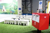 ダイハツおなじみのキッズエリアにはコンセプトカーの“塗り絵”を用意。絵はがきを投函し、知人と東京モーターショーの思い出を共有するという仕掛けも用意されていた。