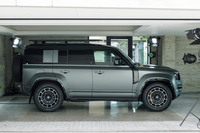 会場には生産初年度限定モデル「EDITION ONE（エディションワン）」の姿も。