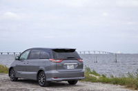 現在の「トヨタ・エスティマ」は3代目にあたるモデル。2006年1月のデビューから10年半を経た2016年6月に、マイナーチェンジ版が発売された。