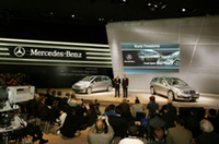 メルセデス、“スポーツツアラー”と新型「Aクラス」【パリサロン04】の画像