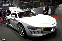 戦前に超高級車や航空機エンジンで有名だった「イスパノ・スイザ」の名を復活させたスーパースポーツ。エンジンは「アウディR8」のV10を搭載。（2010年）