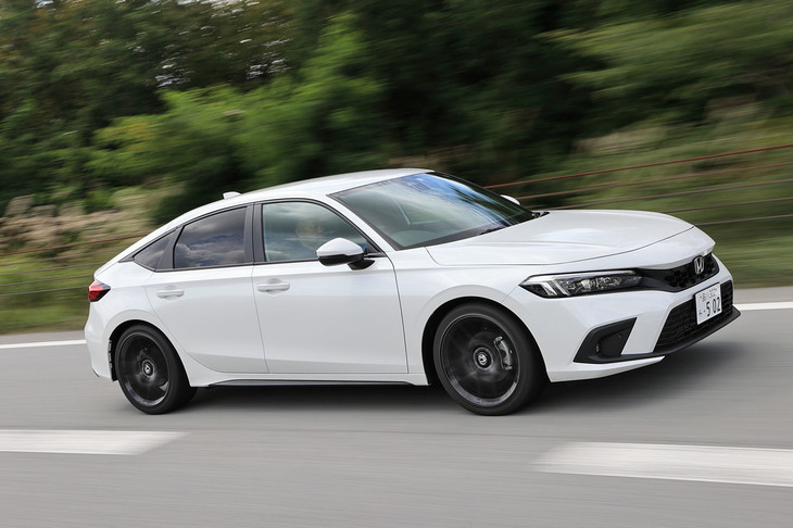 CVT仕様についても、エンジンの回転上昇と加速が乖離（かいり）する、いわゆる“ラバーバンドフィール”は小さく、レスポンスのよいエンジンとも相まって気持ちのいい走りを楽しめた。