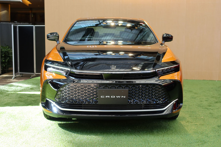 トヨタ・クラウン クロスオーバー