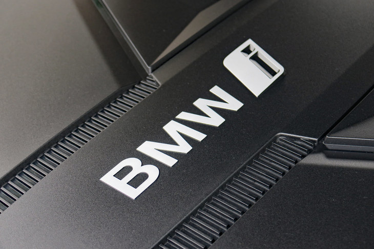 BMW i7 xDrive60eエクセレンス（パワーユニット）