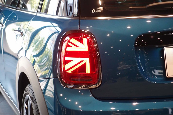 MINIクーパーSD 5ドア（リアコンビランプ）