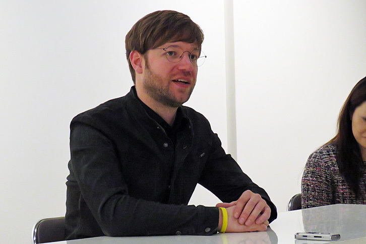 「一日の仕事が終わって帰ろうとしていたところ、同僚から『コンパクトSUVのスケッチ、持ってない？』と声をかけられた」と、プロジェクトが始まった当初の思い出を語るフィンク氏。