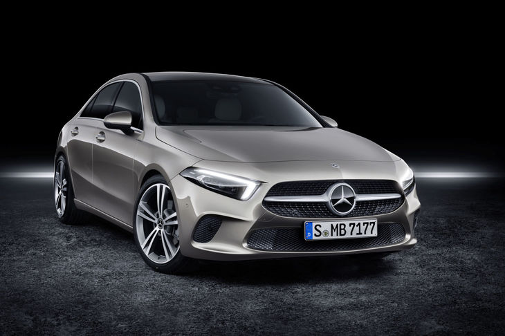 メルセデス・ベンツAクラス セダン（エクステリア）