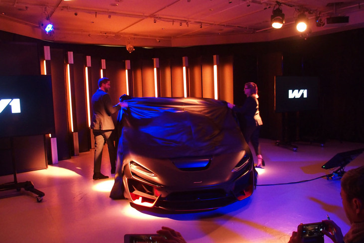 東京・渋谷で開催された「マクラーレンW1」の日本発表イベントの様子。