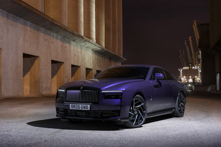 ロールス・ロイス・ブラックバッジ スペクター