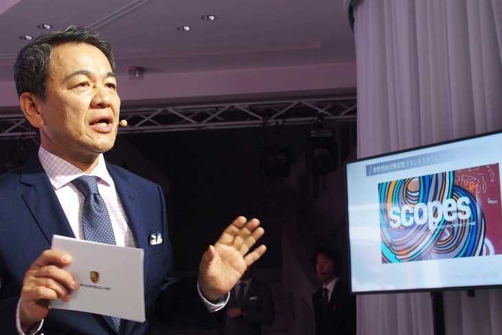 新型「ポルシェ911」の日本デビューイベントにおいて、独立型ブランドエキシビション“scopes Tokyo（スコープストーキョー）”の開催を発表した代表取締役社長の七五三木（しめぎ）敏幸氏。