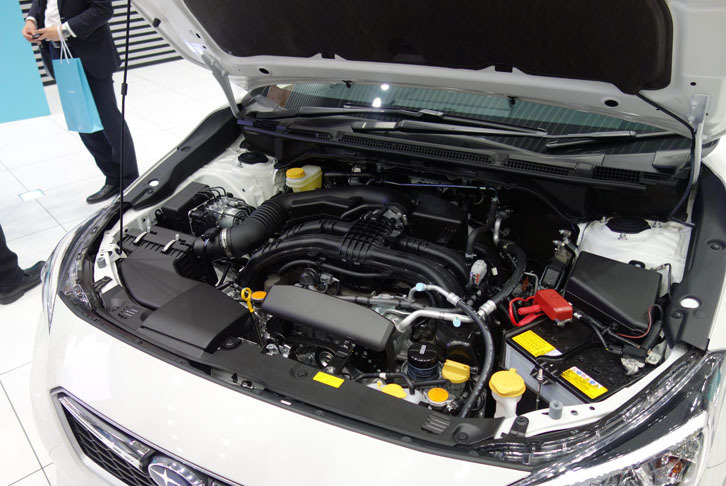 新開発されたFB20型2リッター水平対向4気筒直噴エンジンは、154psと20.0kgmを発生する。