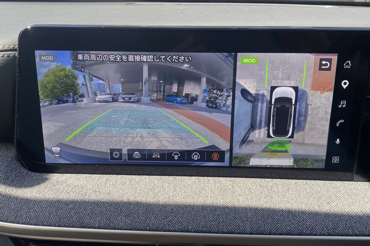 「G」グレードにはフロントワイドビューやインビジブルフードビュー、3Dビュー機能が備わる「インテリジェントアラウンドビューモニター」が標準で装備される。