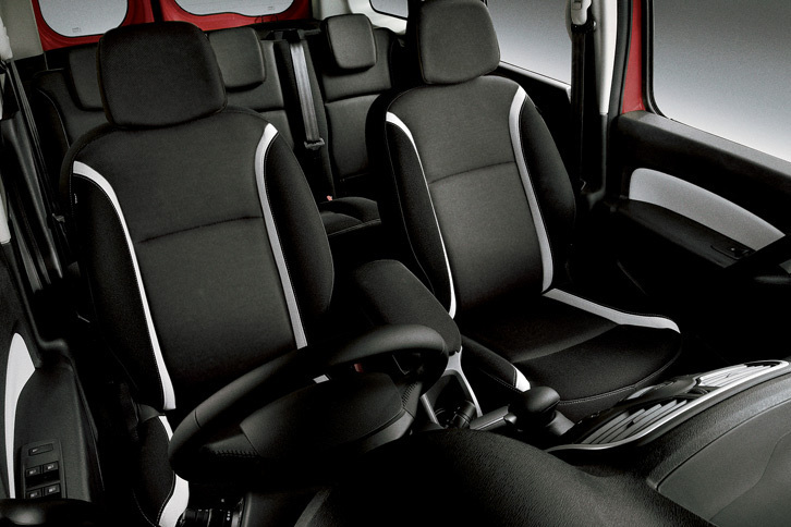 「カングー ペイザージュ」のインテリア。