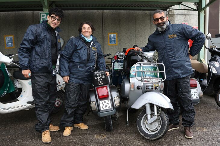 ガエタから4時間半かけて参加した、（写真右から）普段は会計士のピエールルイージさん、妻のナタリーナさん、そして息子のクリスティアンさん。
