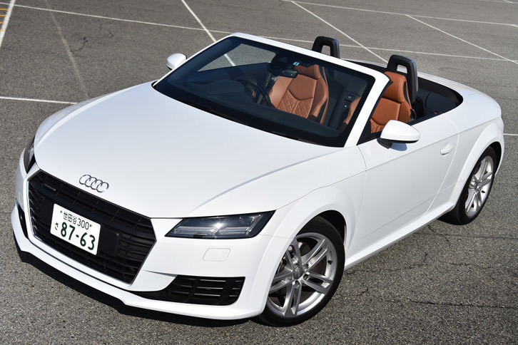 アウディTTロードスター 2.0 TFSIクワトロ