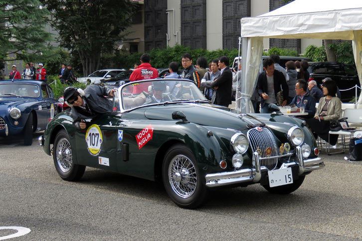 1958年式「ジャガーXK150 DHC」。XK150はジャガーXKシリーズの集大成として1957年に登場した。