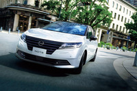日産が「ノート」シリーズの仕様を変更　ブラック基調のドレスアップを施した特別仕様車も設定
